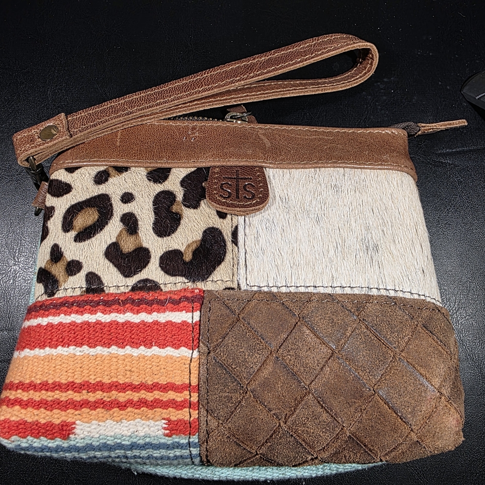 STS Ranchwear Women's Multicolor Patchwork Wristl… - image 2